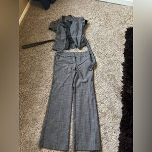 BCX grey pant suit short sleeves